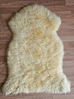 Real Fur Rug Sheepskin Genuine Leather Area Rug Handmade Soft Home Decor Rug